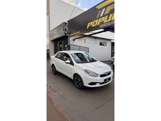 FIAT GRAND SIENA 1.4 MPI ATTRACTIVE 8V FLEX 4P MANUAL FIAT GRAND SIENA 1.4 MPI ATTRACTIVE 8V FLEX 4P MANUAL